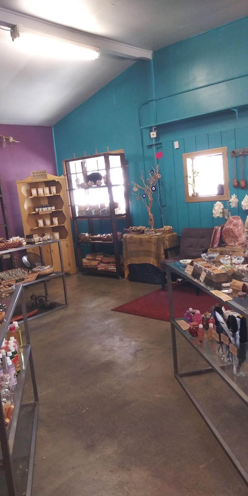 GypsyLuv - For Crystals, Tarot, & Healings | 844 E Mission Blvd, Pomona, CA 91766, USA | Phone: (909) 622-7800