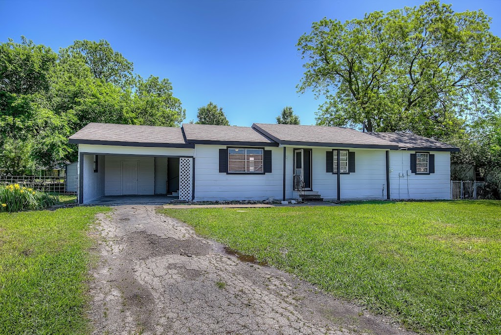 Lone Oak City Hall | 115 Town Square, Lone Oak, TX 75453, USA | Phone: (903) 662-5116