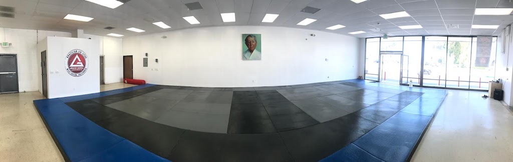 Gracie Barra West Covina | 141 N Azusa Ave, West Covina, CA 91791, USA | Phone: (626) 833-7084