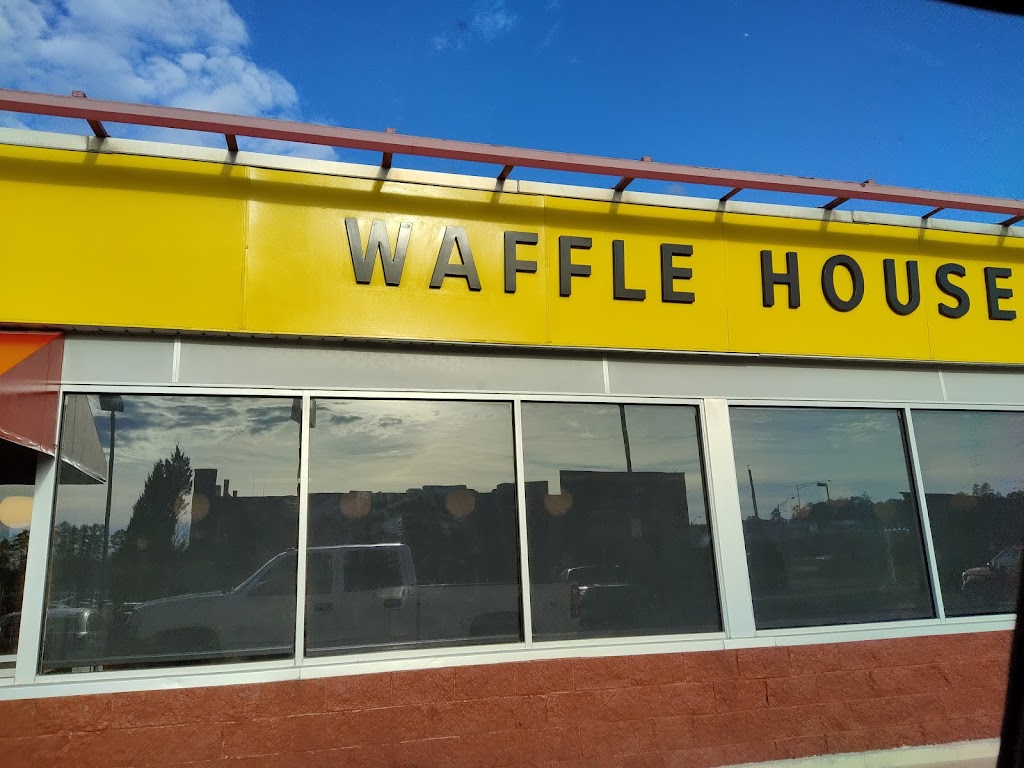 Waffle House | 938 Allison-Bonnett Memorial Dr, Hueytown, AL 35023, USA | Phone: (205) 744-8588