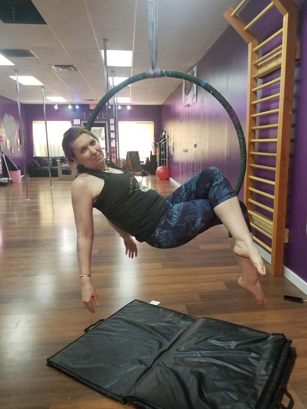 Love Pole Fitness and Aerial Arts | 308 S Main St, Bellingham, MA 02019, USA | Phone: (508) 966-9020