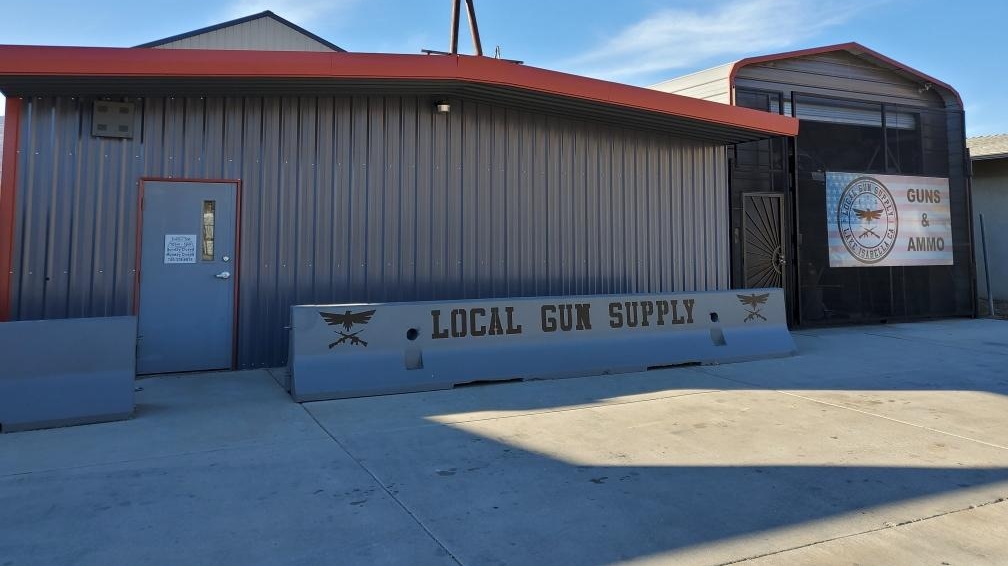 Local Gun Supply | 5209 Lake Isabella Blvd, Lake Isabella, CA 93240, USA | Phone: (760) 379-8915