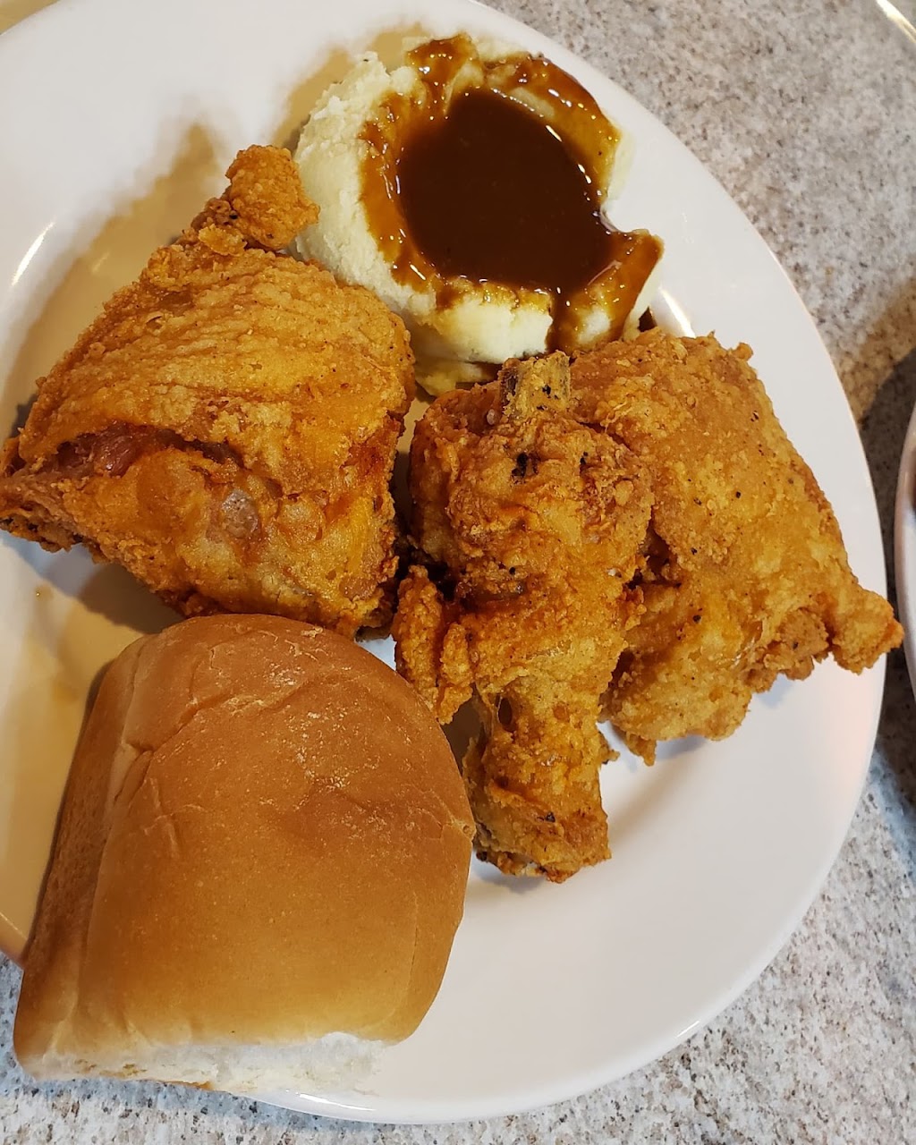 Chicken Inn | 541 E Hendricks St, Shelbyville, IN 46176, USA | Phone: (317) 392-6088