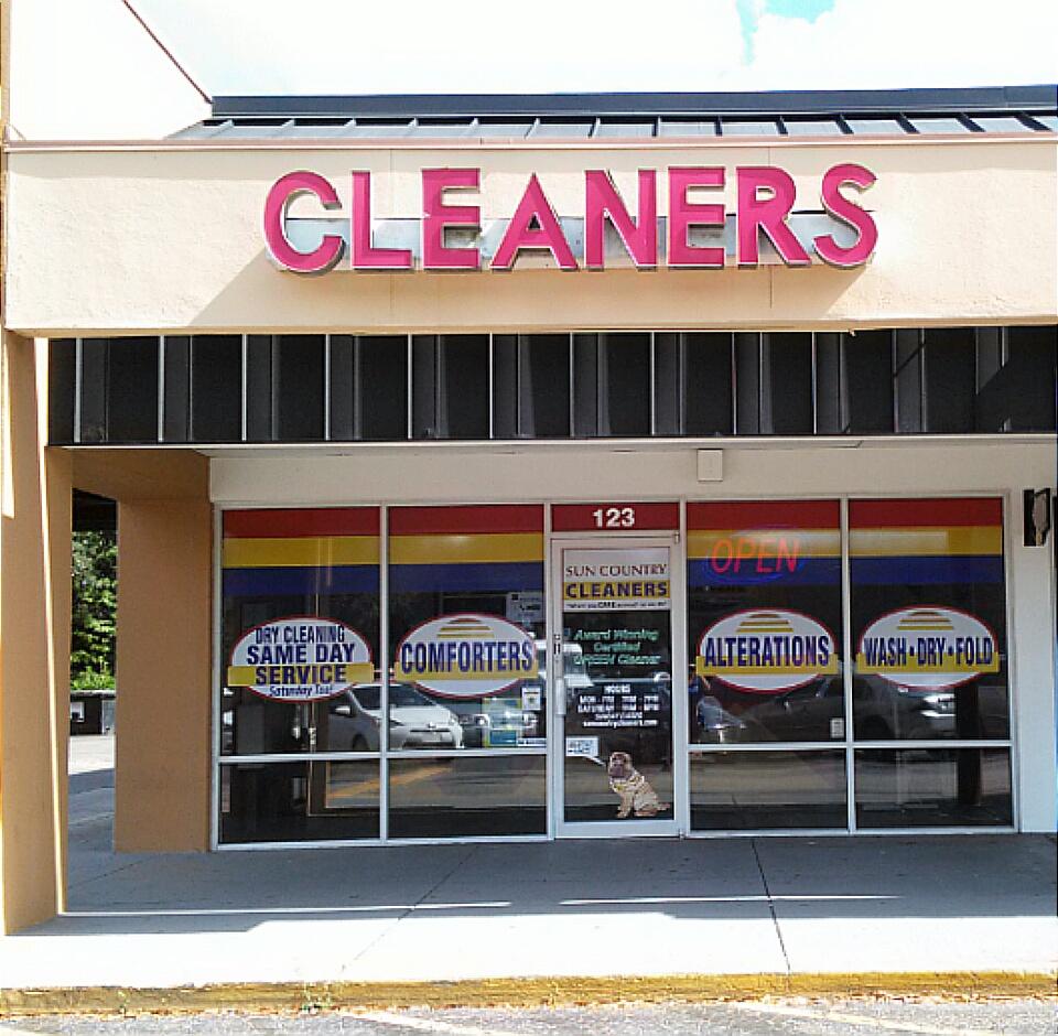 Sun Country Cleaners | 803 W Bloomingdale Ave, Brandon, FL 33511, USA | Phone: (813) 661-3605