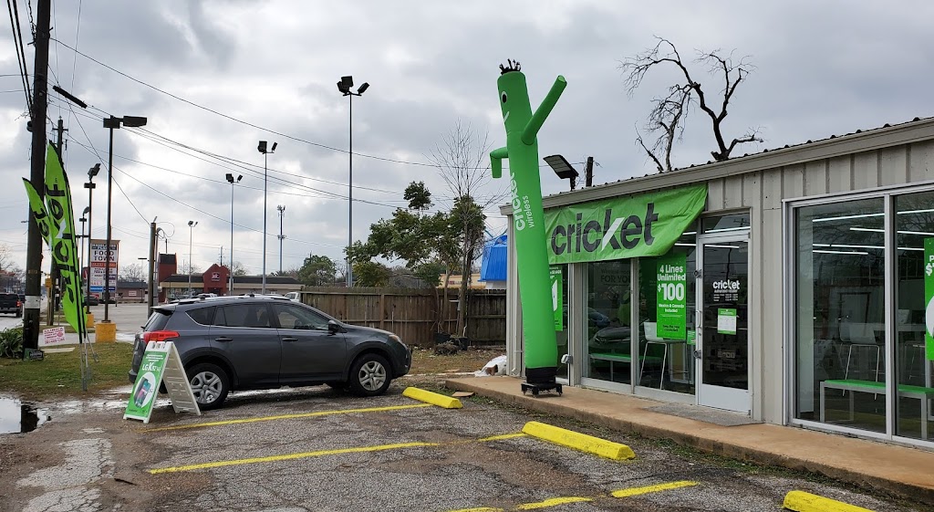 Cricket Wireless Authorized Retailer | 404 N Main St Ste 2, Highlands, TX 77562, USA | Phone: (832) 688-8083