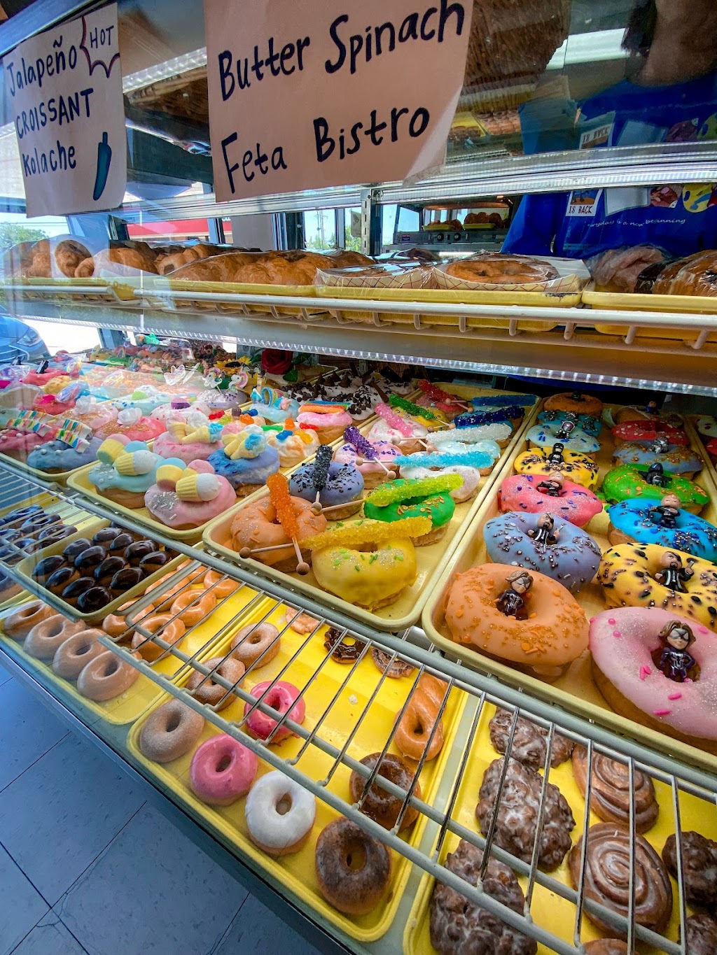 Donut King | 13260 Josey Ln # 118, Farmers Branch, TX 75234, USA | Phone: (972) 484-7155