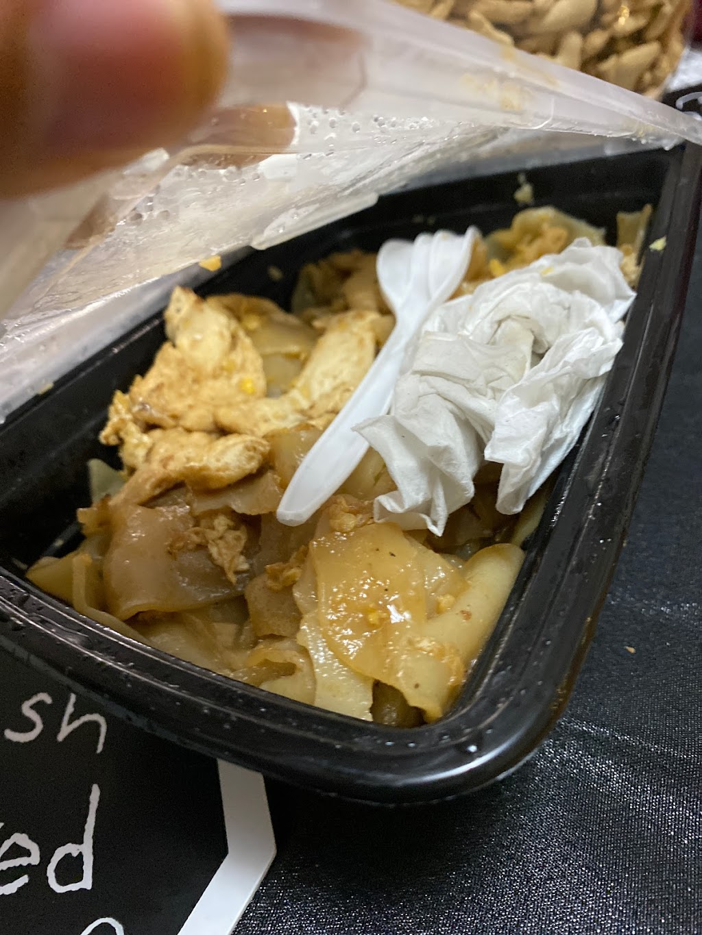 Thanaree Thai Kitchen | 1902 Newbridge Rd, North Bellmore, NY 11710, USA | Phone: (516) 900-1228