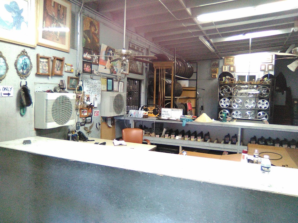 Cruz Tire Shop | 2551 S Elm Ave, Fresno, CA 93706, USA | Phone: (559) 494-0534