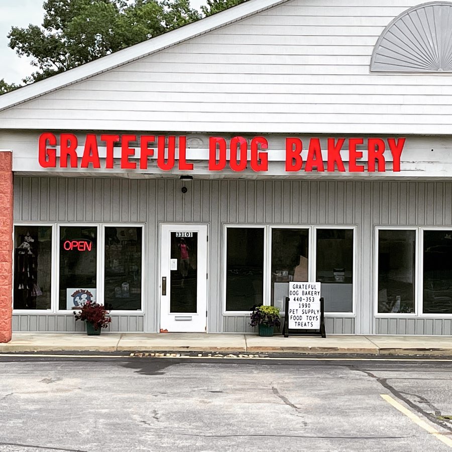 The Grateful Dog Bakery | 33101 Center Ridge Rd, North Ridgeville, OH 44039, USA | Phone: (440) 353-1990