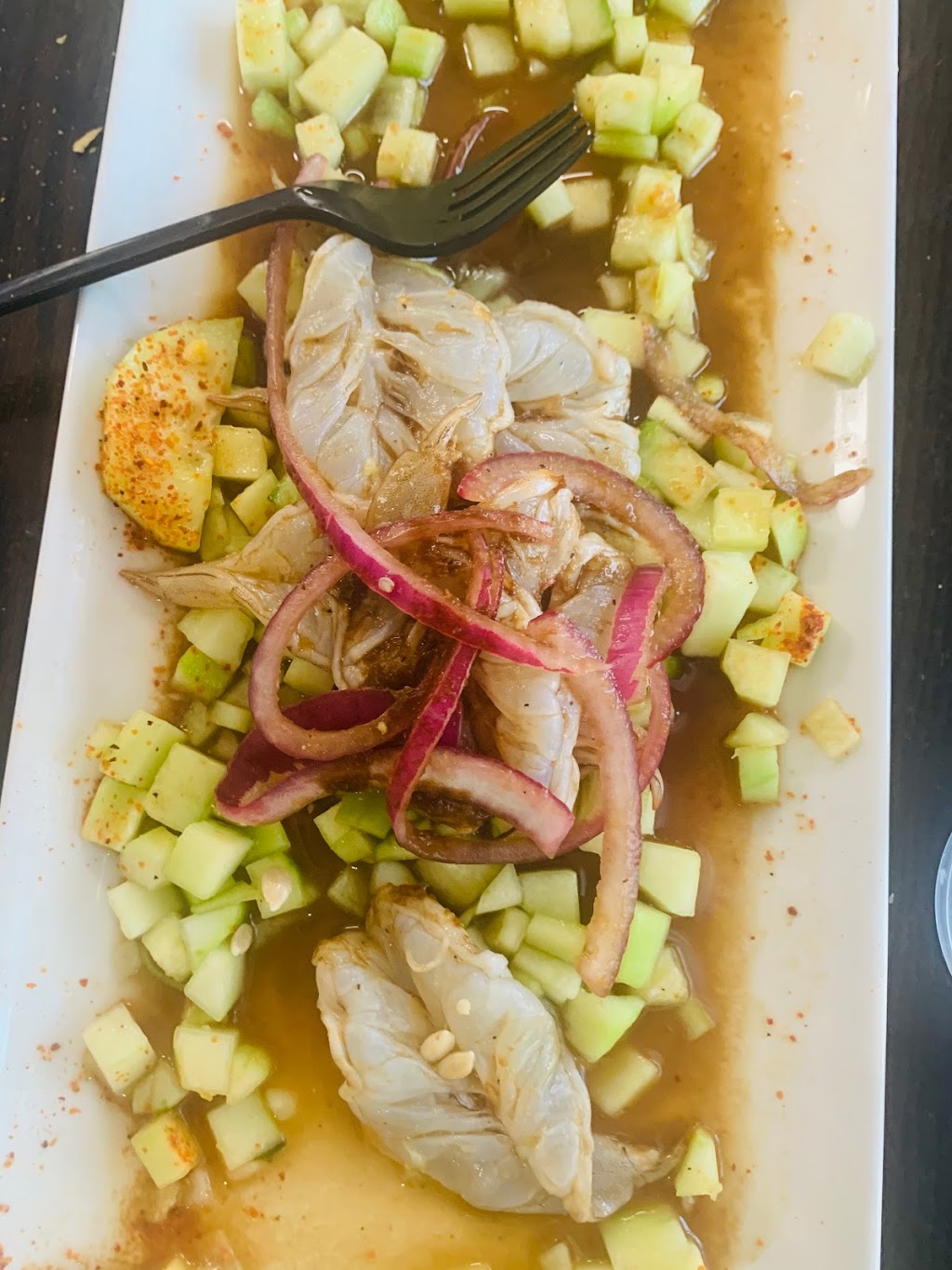 La cruda mariscos | 4402 E Compton Blvd, East Compton, CA 90221, USA | Phone: (323) 489-1440