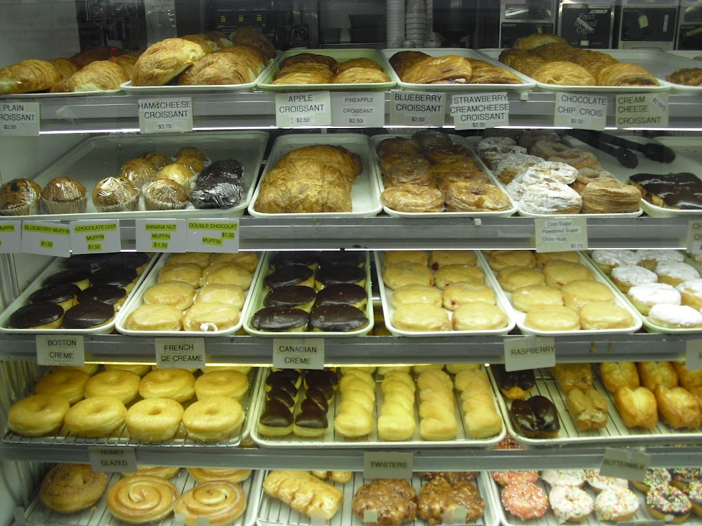 Doughboy Donuts & Bagel | 24200 Crenshaw Blvd, Torrance, CA 90505, USA | Phone: (310) 534-1177