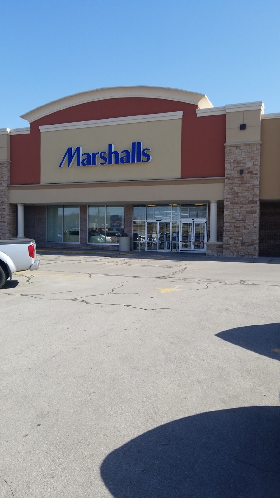 Marshalls | 12975 W Center Rd, Omaha, NE 68144 | Phone: (402) 333-8603