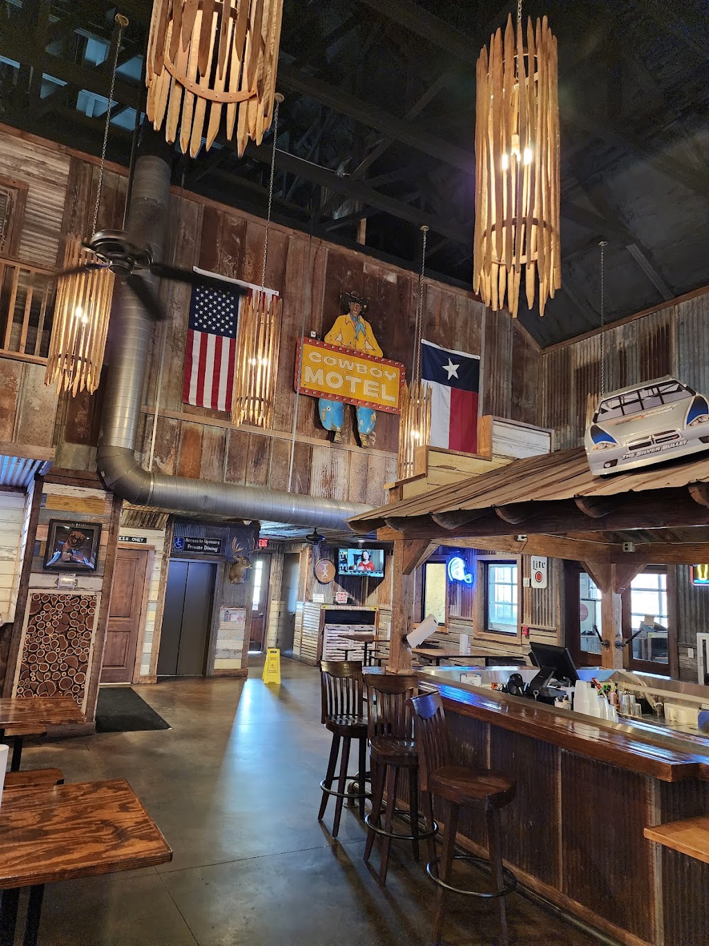 Hard Eight BBQ | 220 N Burleson Blvd, Burleson, TX 76028, USA | Phone: (817) 367-9824