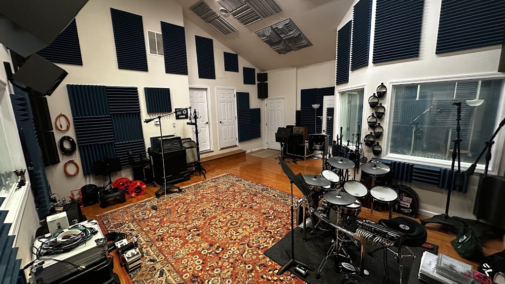 Flatlander Sound Studios, LLC | 502 N Market St, Mascoutah, IL 62258, USA | Phone: (618) 530-4490