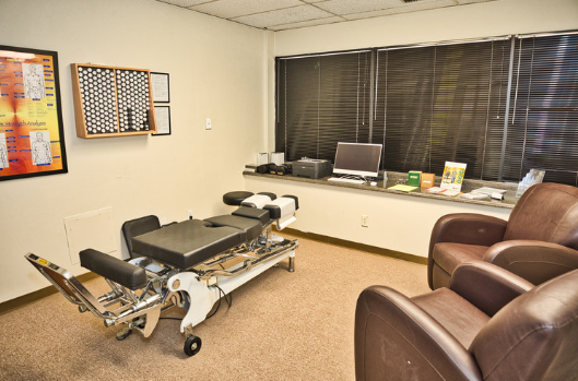 Apol Chiropractic | 500 Southland Dr #149, Hoover, AL 35226, USA | Phone: (205) 538-7410