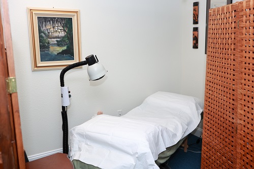 Dr. Lauras Acupuncture & Holistic Practice | 13825 US-19 Suite # 404, Hudson, FL 34667, USA | Phone: (352) 340-7471