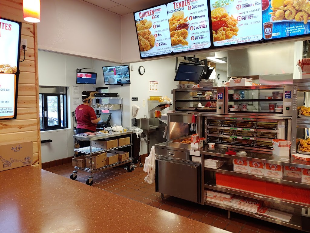 Popeyes Louisiana Kitchen | 4025 Wilmington Pike, Dayton, OH 45440, USA | Phone: (937) 401-8556