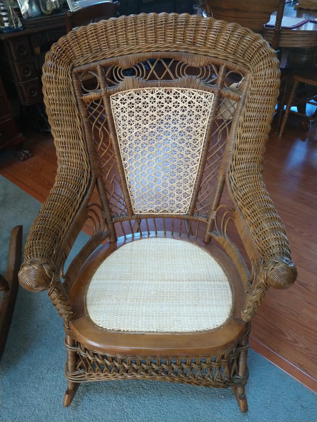 Betty Denton Heritage Seat Weaving | 4343 Lindsey Loop, Dover, FL 33527, USA | Phone: (813) 659-2918