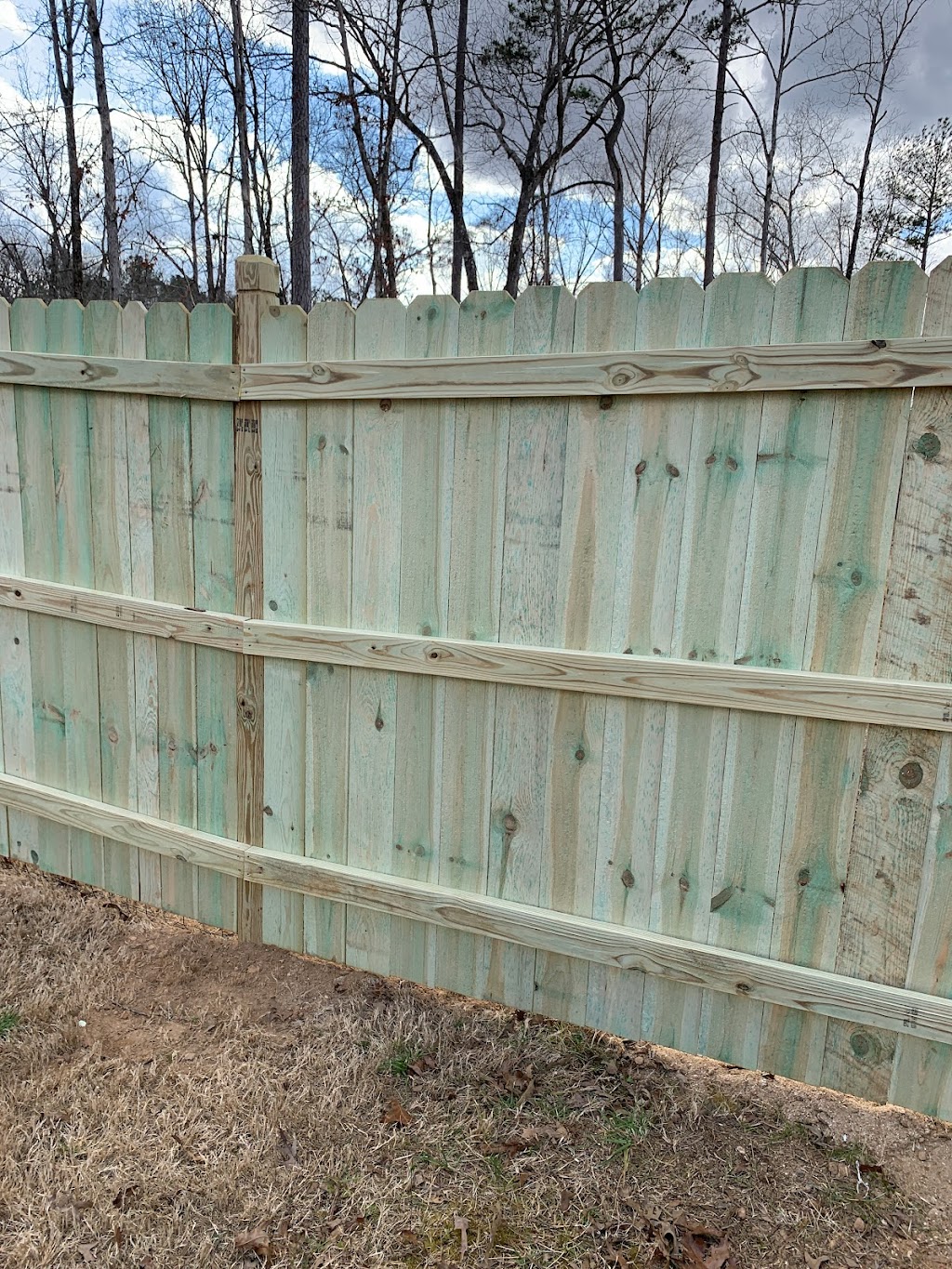 Atlanta Omega Fence | 209 Pine Lake Dr, Cumming, GA 30040, USA | Phone: (770) 891-8230