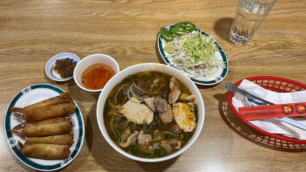 Pho Hoai Restaurant | 733 SW 185th Ave, Beaverton, OR 97006 | Phone: (503) 642-0216