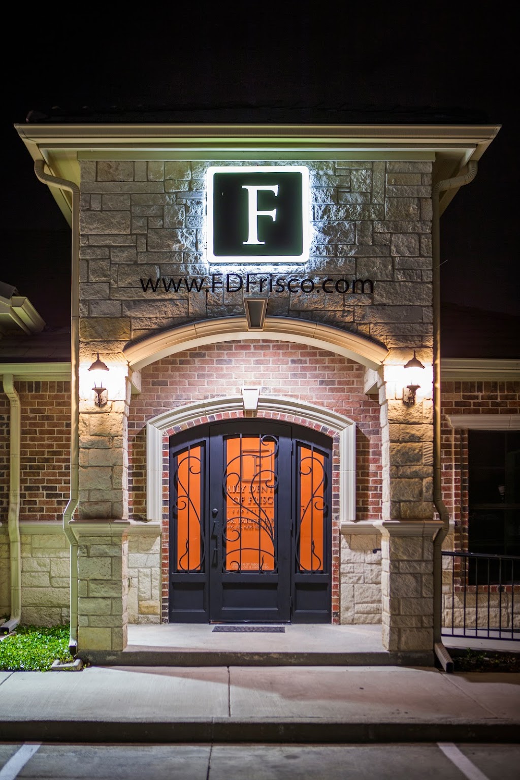 Family Dentistry of Frisco | 11560 Teel Pkwy #200, Frisco, TX 75033, USA | Phone: (469) 362-3150