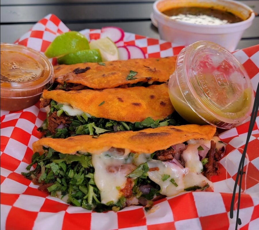 Tacos El Rey | N Broadway St, Premont, TX 78375, USA | Phone: (661) 544-7197