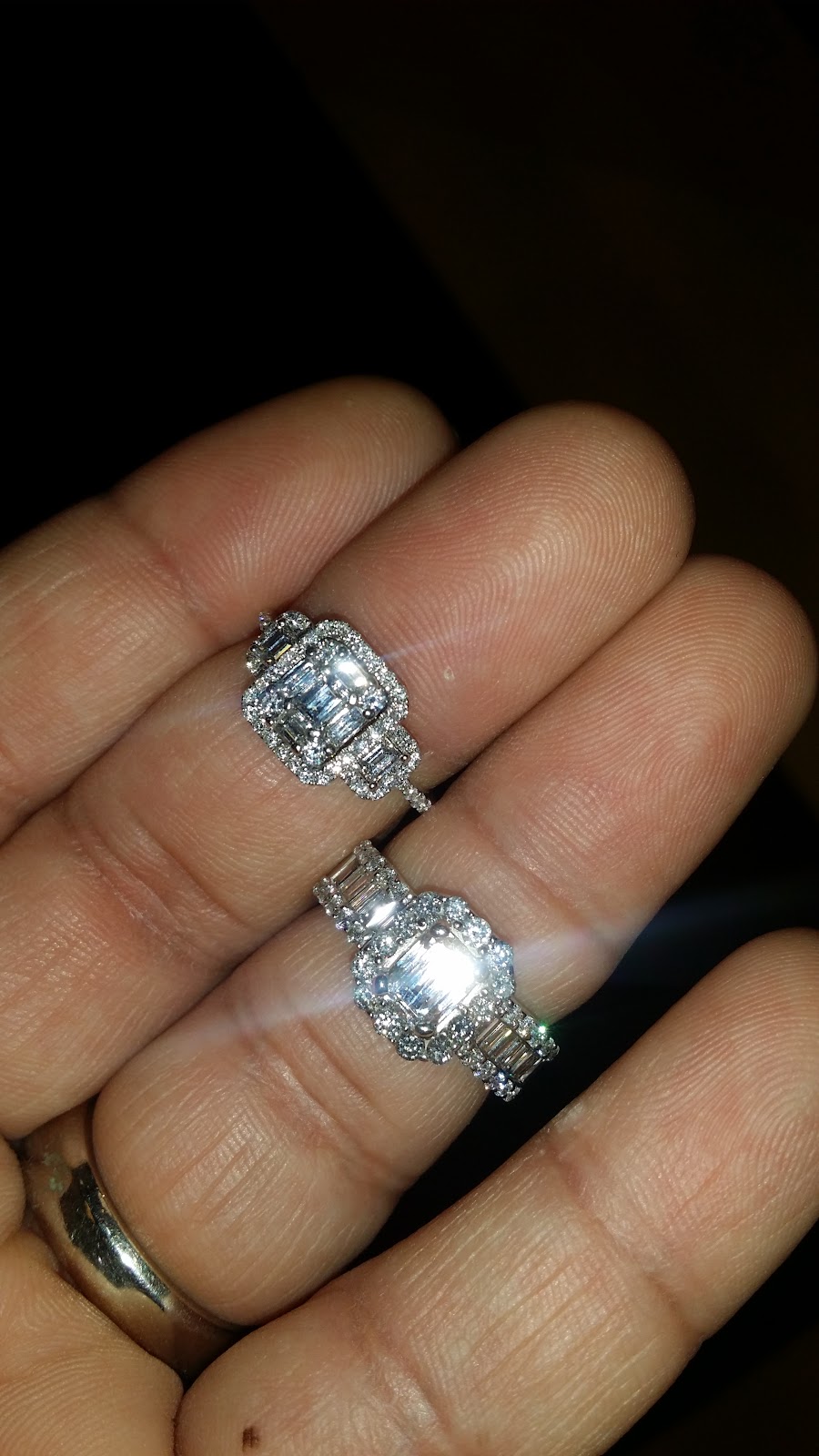 Prestige Jewelers in the Northgate Mall. | 9515 Colerain Rd space 162, Cincinnati, OH 45251, USA | Phone: (513) 225-6737