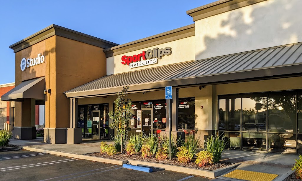 Sport Clips Haircuts of Brentwood | 5541 Lone Tree Plaza Dr Suite 120, Brentwood, CA 94513, USA | Phone: (925) 513-2288