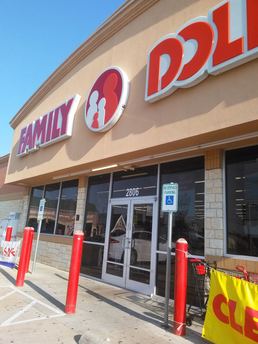 Family Dollar | 2806 NE Green Oaks Blvd, Grand Prairie, TX 75050, USA | Phone: (682) 375-2049