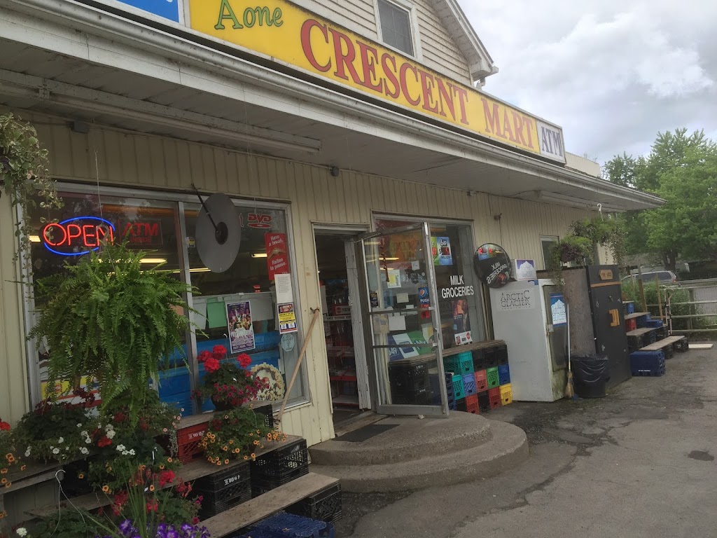 Crescent Variety | 1251 Dominion Rd, Fort Erie, ON L2A 1H8, Canada | Phone: (905) 871-8311