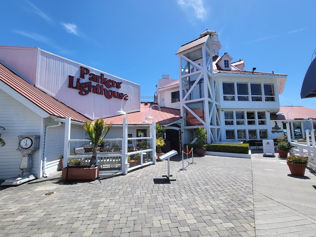 Parkers Lighthouse | 435 Shoreline Village Drive, Long Beach, CA 90802, USA | Phone: (562) 432-6500