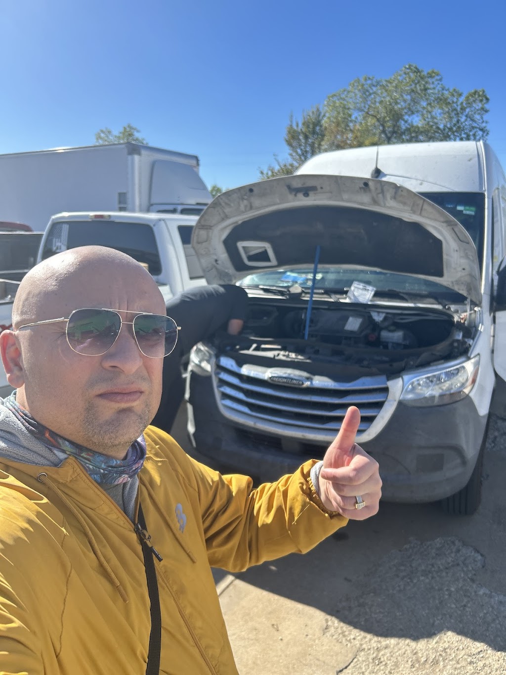 RD AUTO GROUP, LLC | 2811 W Euless Blvd, Euless, TX 76040, USA | Phone: (817) 704-8998