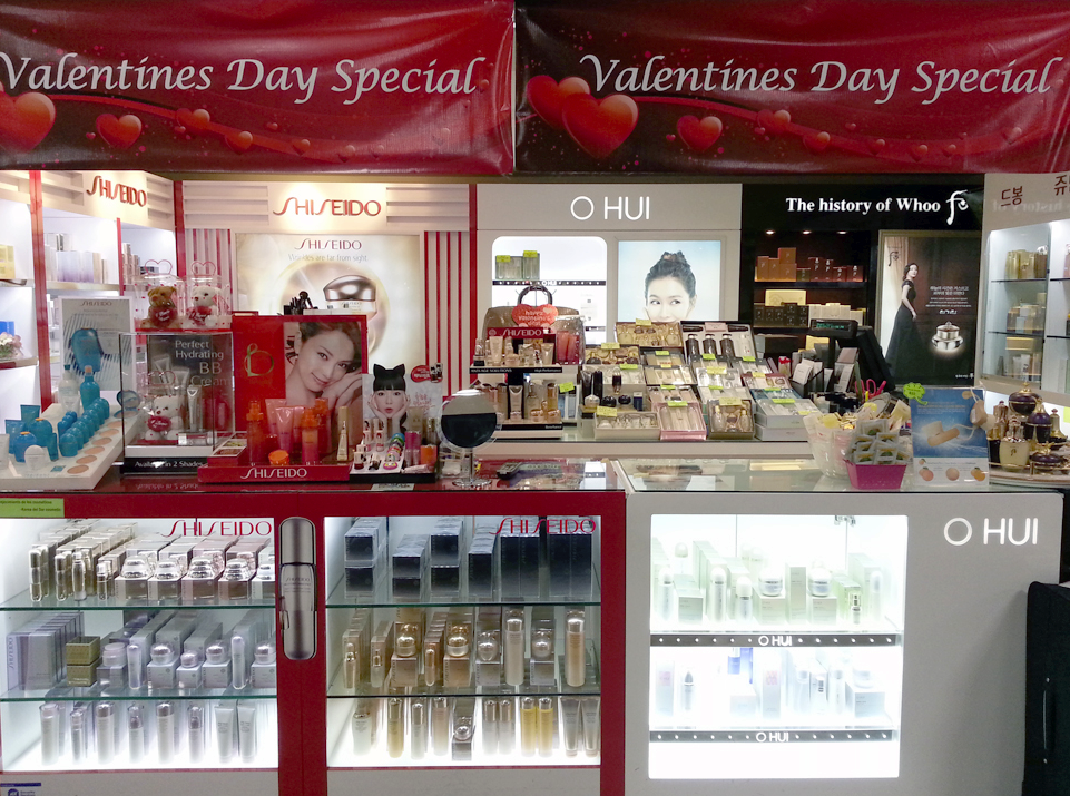 Anais Cosmetics-Fullerton | 1701 W Orangethorpe Ave #103, Fullerton, CA 92833, USA | Phone: (714) 449-1800