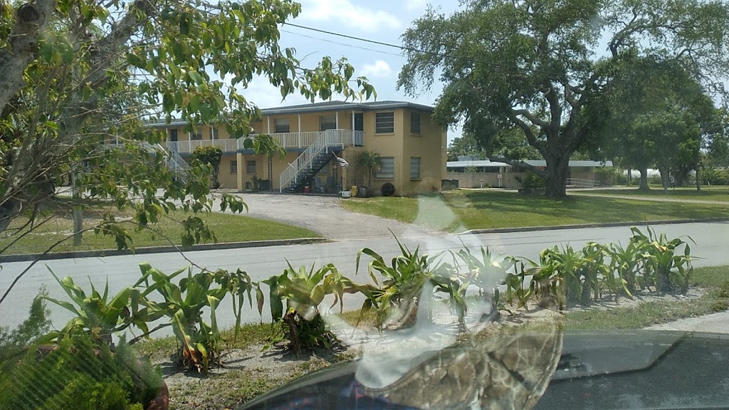 Budget Inn | 8110 N Tamiami Trail, Sarasota, FL 34243, USA | Phone: (941) 355-8861