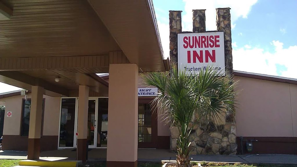 Sunrise Inn | Sunrise Inn, 668 67th St Cir E, Bradenton, FL 34208 | Phone: (941) 745-1876