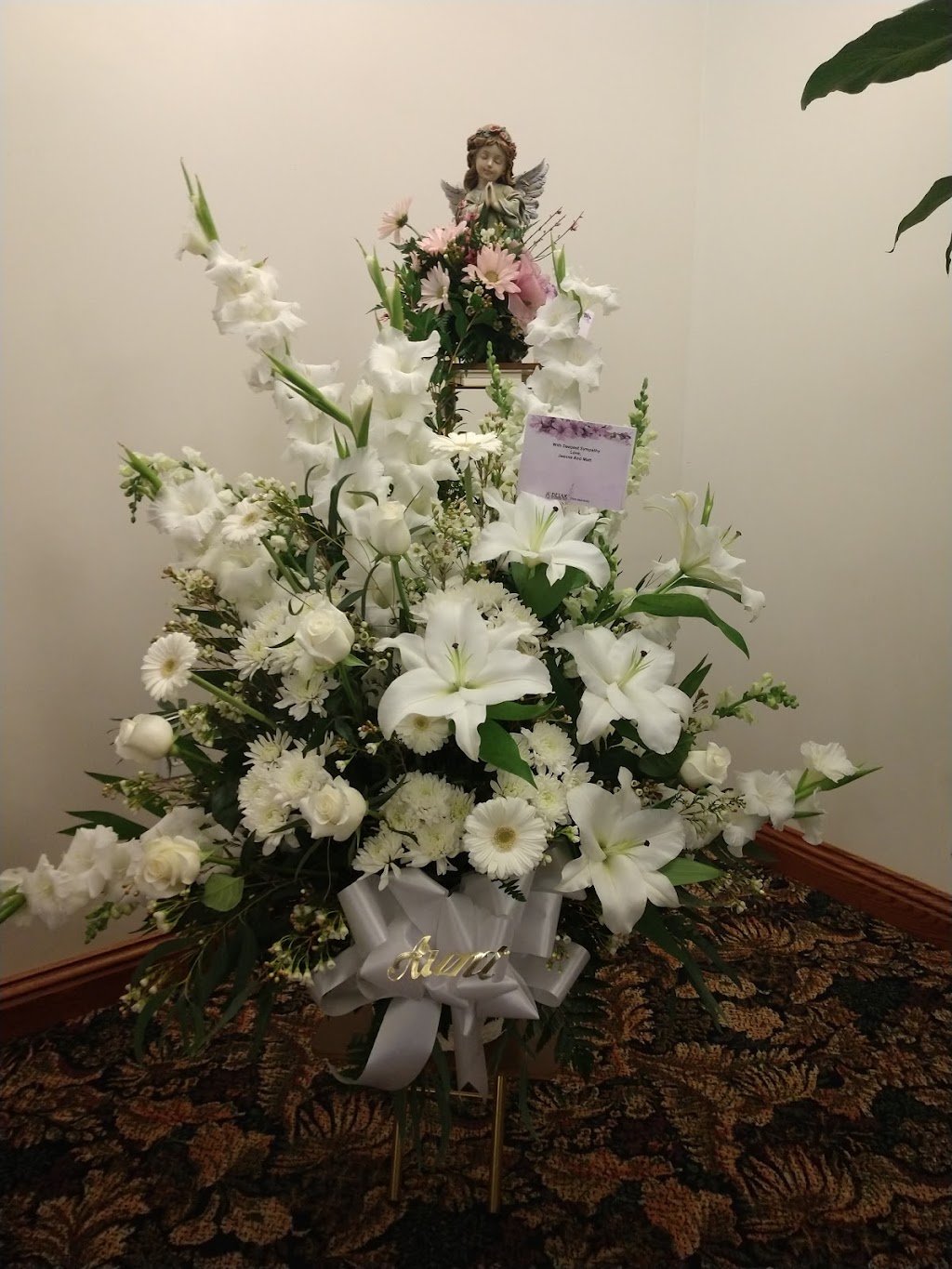 James W Shirley Funeral Home Inc | 176 Clay Pike, Irwin, PA 15642, USA | Phone: (724) 864-4200