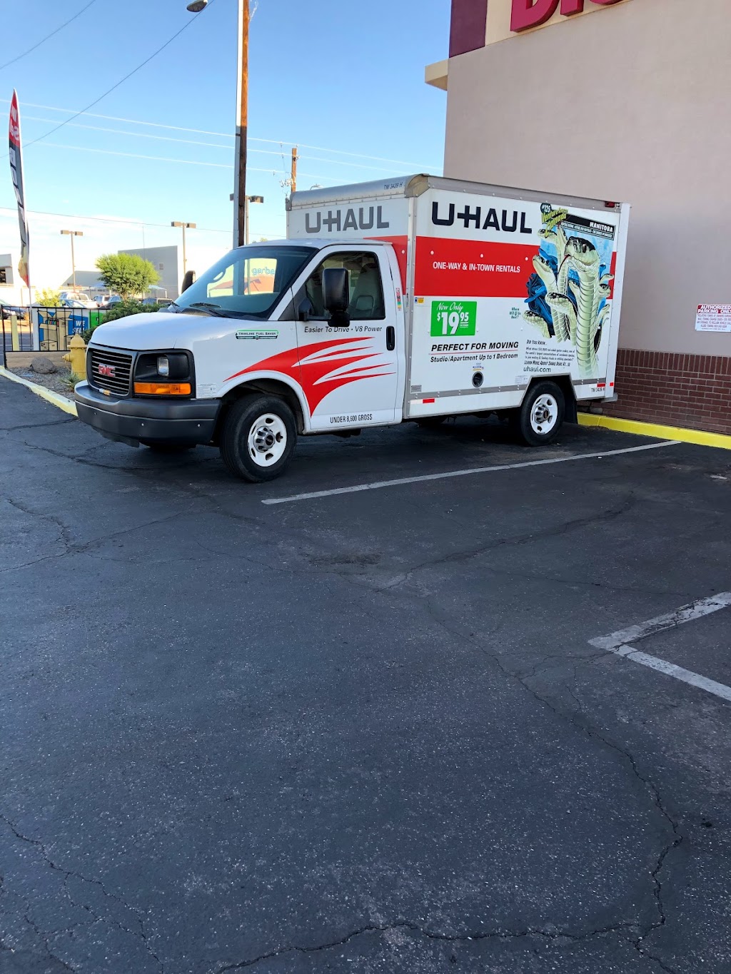 Glendale Self-Storage and U-Haul | 7048 N 43rd Ave, Glendale, AZ 85301 | Phone: (623) 247-4808