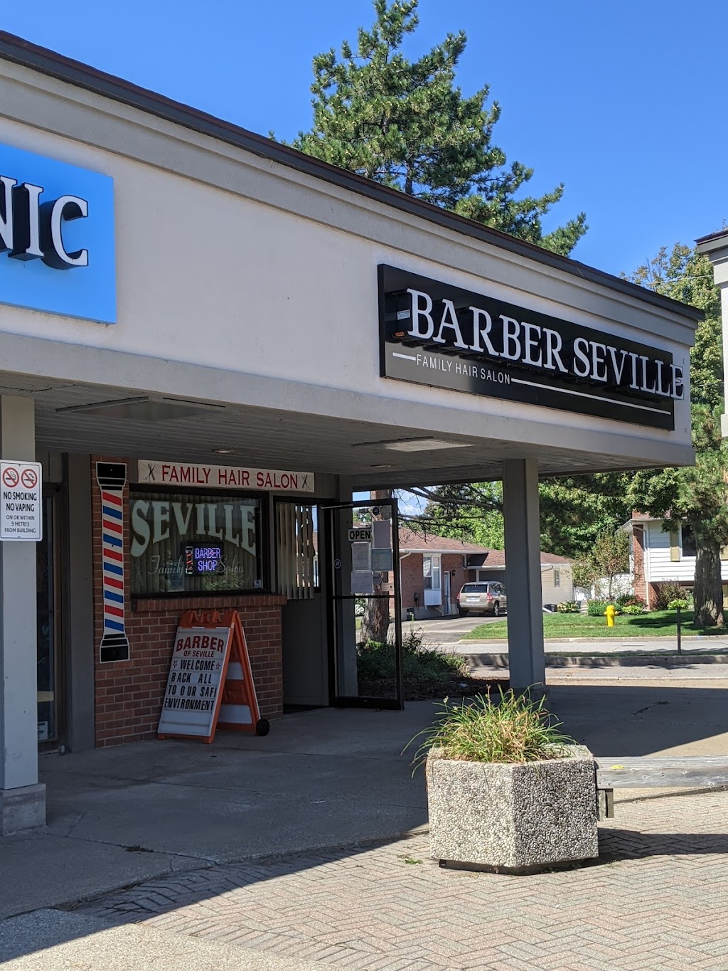 Barber Of Seville | 33 Lakeshore Rd Unit 10, St. Catharines, ON L2N 7B3, Canada | Phone: (905) 937-9757