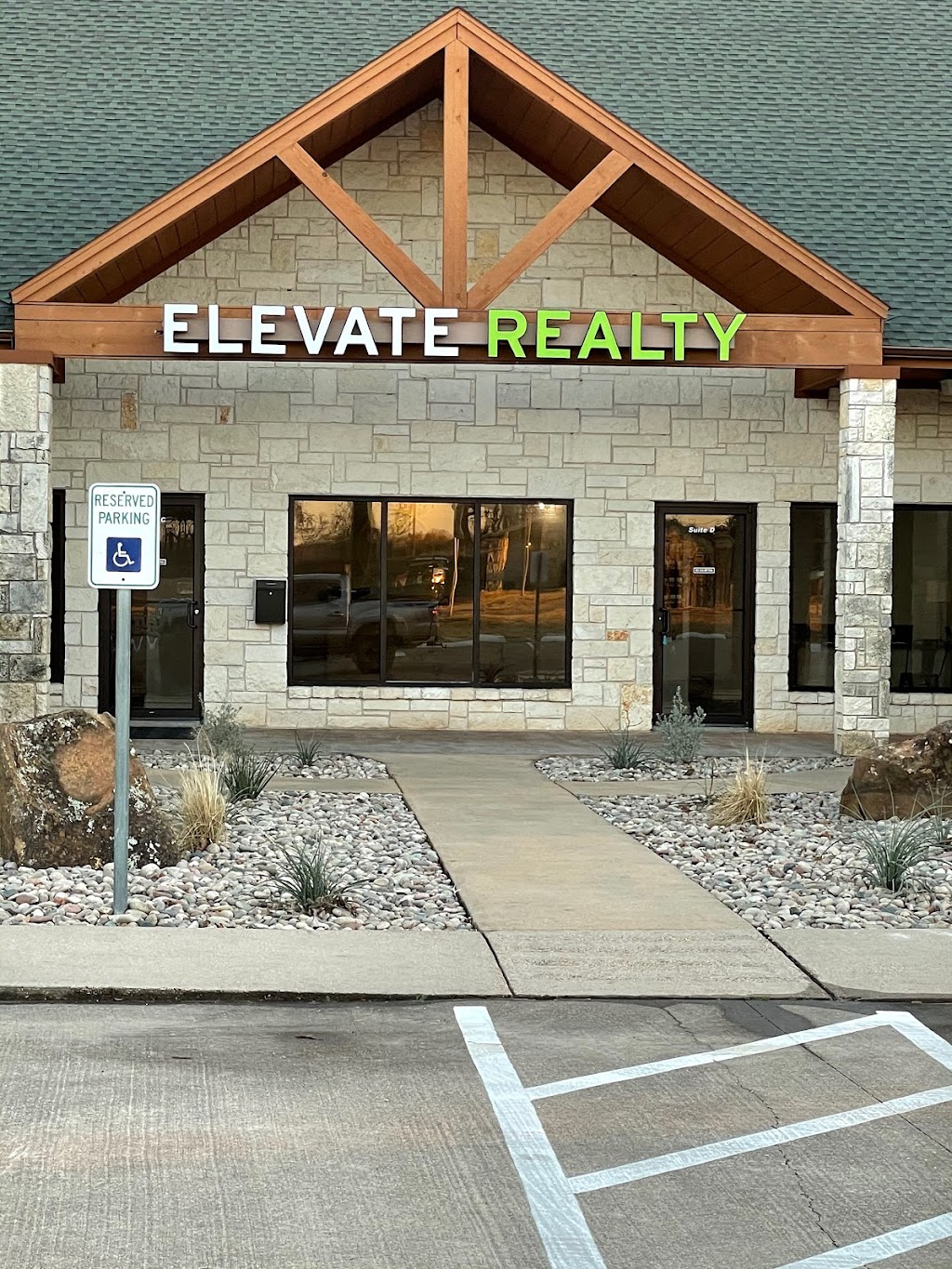 Elevate Realty Group | 5353 Acton Hwy, Granbury, TX 76049, USA | Phone: (817) 736-5757