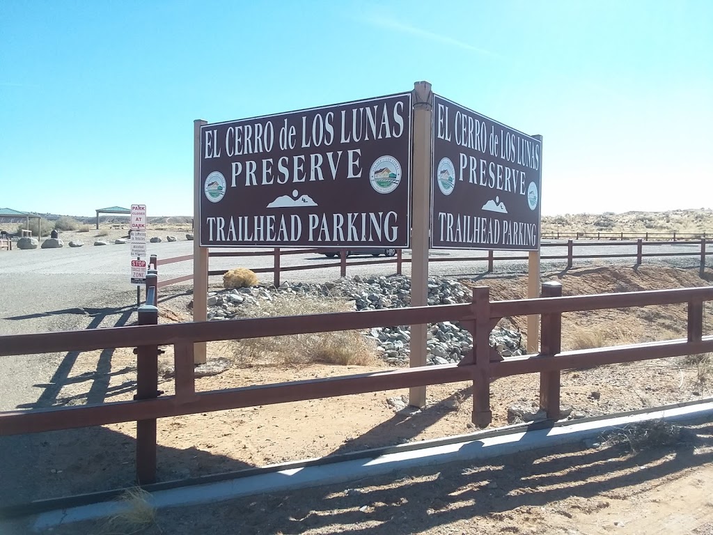 El Cerro de Los Lunas | NM-6, Los Lunas, NM 87031, USA | Phone: (505) 839-3840