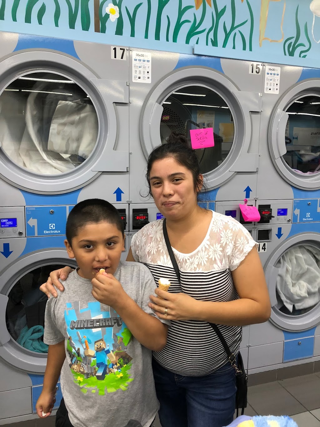 Giant Laundry Bronx | 2861 Webster Ave, Bronx, NY 10458, USA | Phone: (718) 450-3848