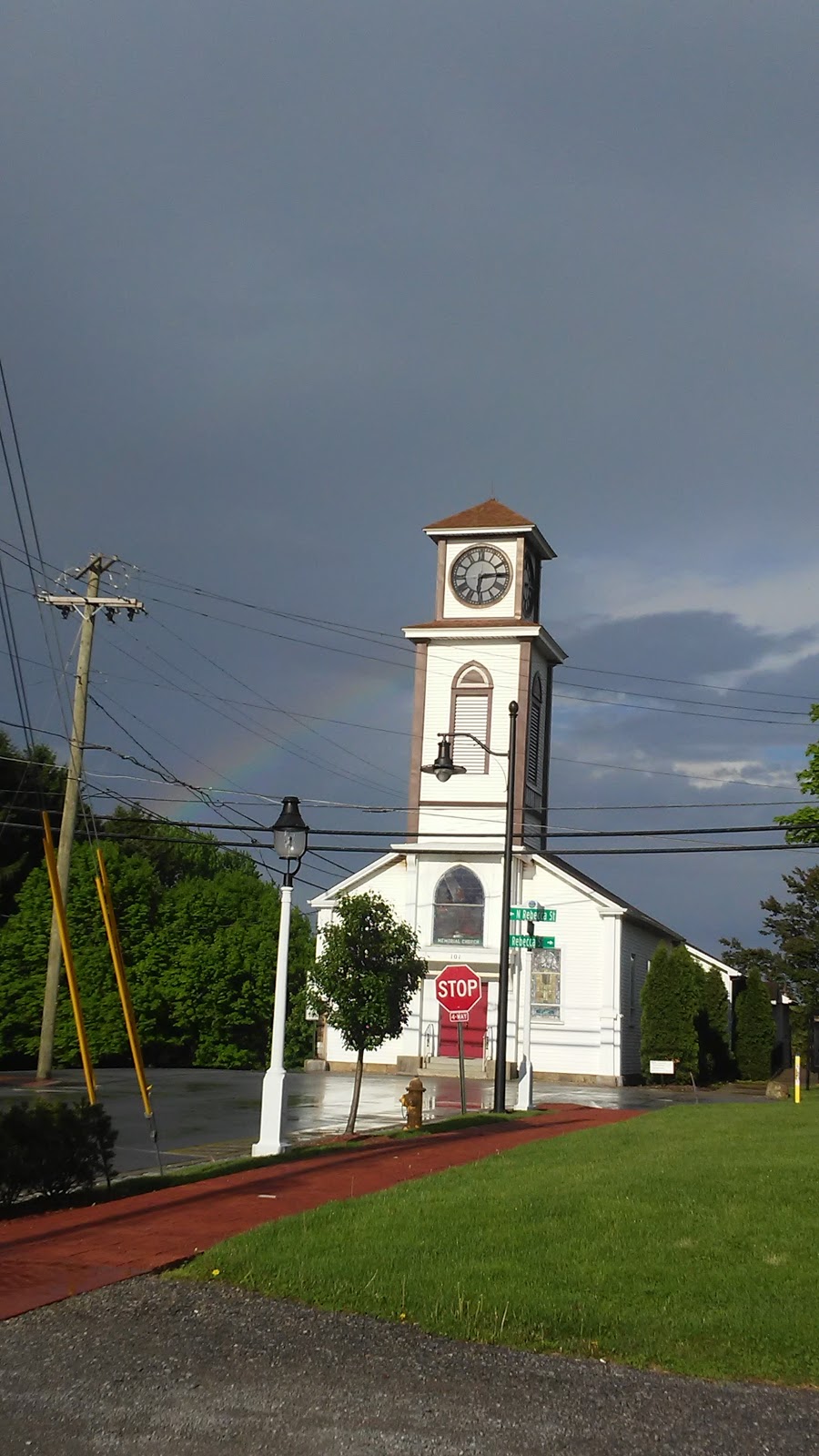 Saxonburg Memorial Church | 100 W Main St, Saxonburg, PA 16056, USA | Phone: (724) 352-2888