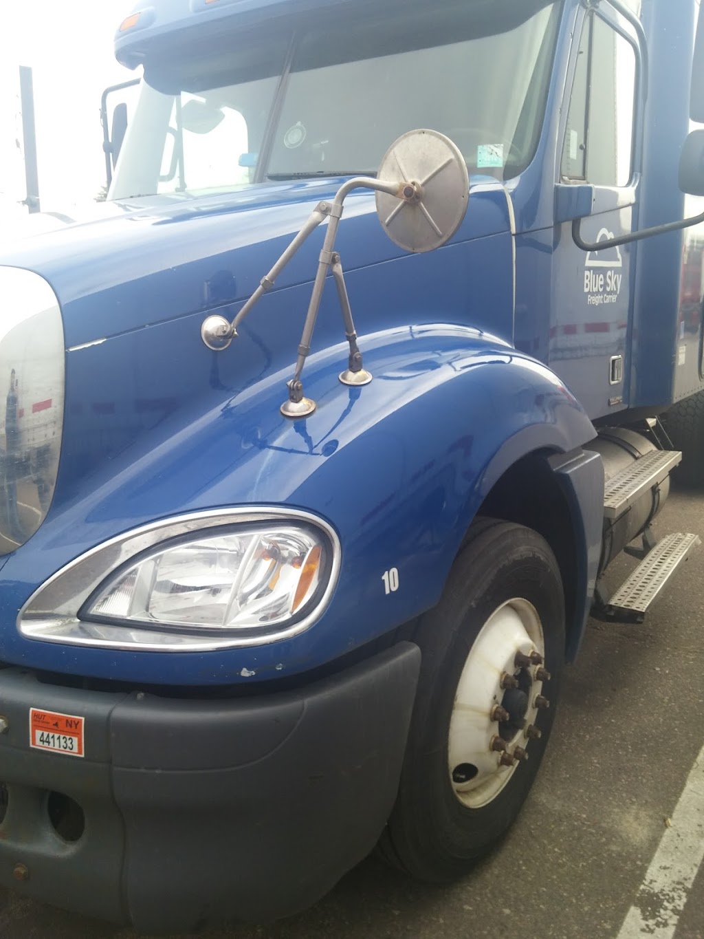 Blue Sky Freight Carrier LLC | 3165 Dodd Rd, Eagan, MN 55121, USA | Phone: (651) 800-4970