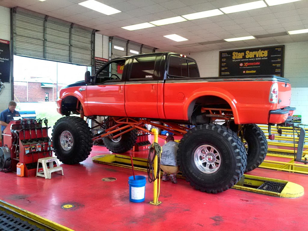 Express Oil Change & Tire Engineers | 2916 Morgan Rd, Bessemer, AL 35022, USA | Phone: (205) 428-0098