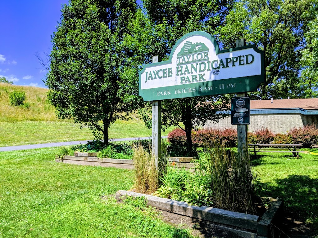 Jaycee Bicentennial Community Park | Pinecrest St, Taylor, MI 48180, USA | Phone: (734) 374-3906