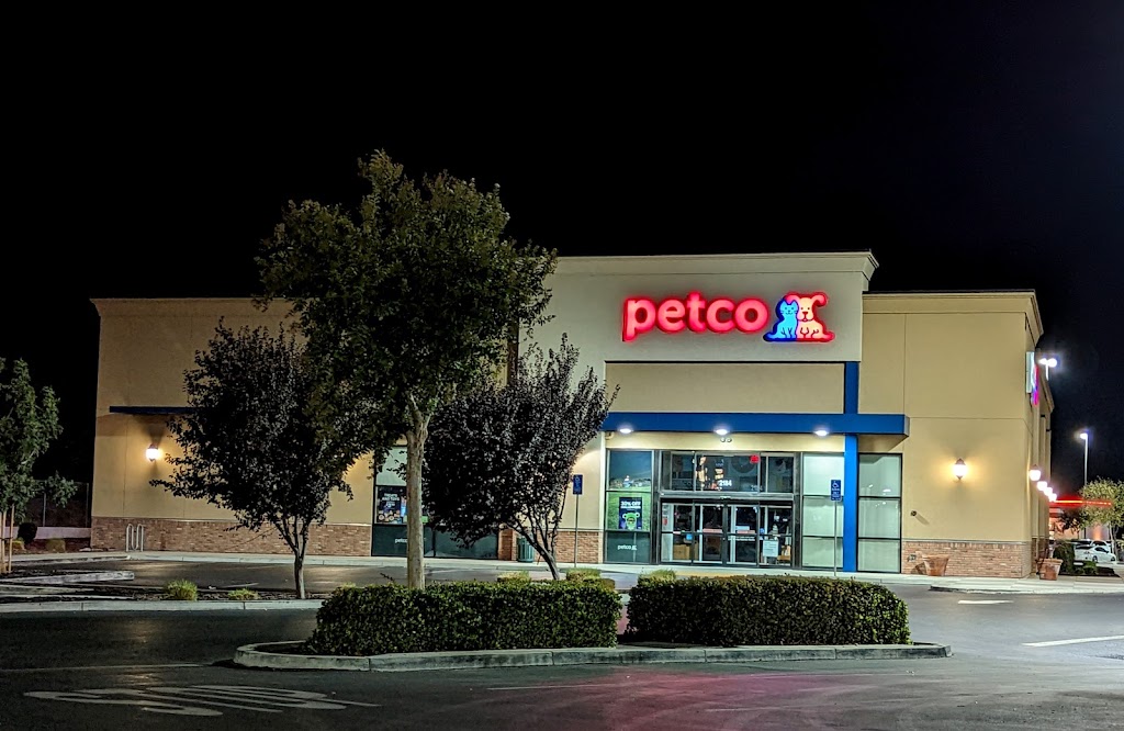 Petco | 2184 Daniels St, Manteca, CA 95337, USA | Phone: (209) 647-7290