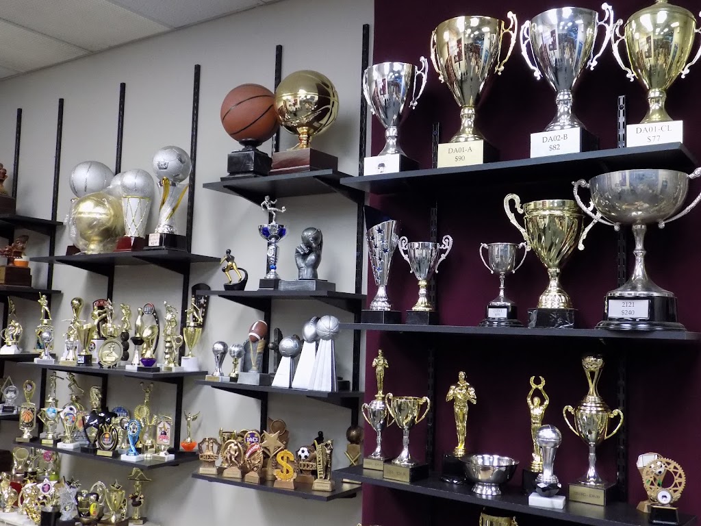 Crown Trophy | 7 E 38th St, New York, NY 10016 | Phone: (212) 532-4500