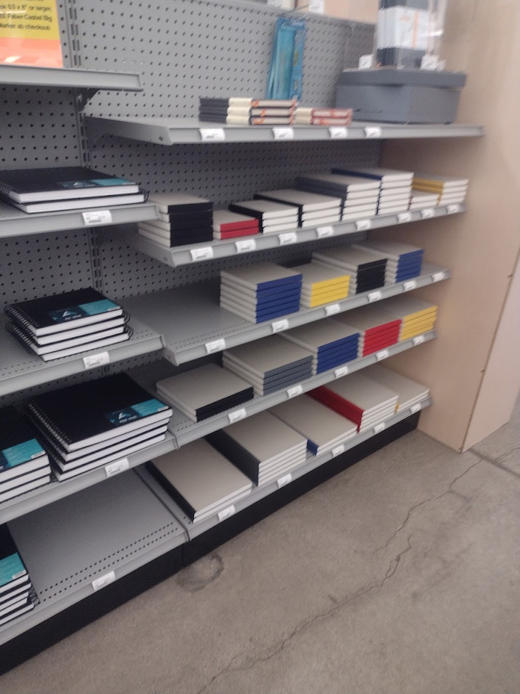 Art Materials LLC | 2728 Lyndale Ave S, Minneapolis, MN 55408, USA | Phone: (612) 872-8088