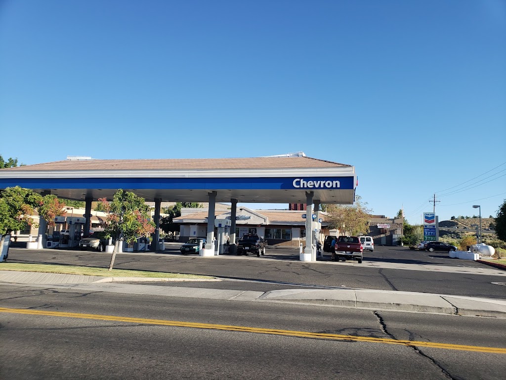 Chevron Carson City | 915 Mica Dr, Carson City, NV 89705, USA | Phone: (775) 267-0745