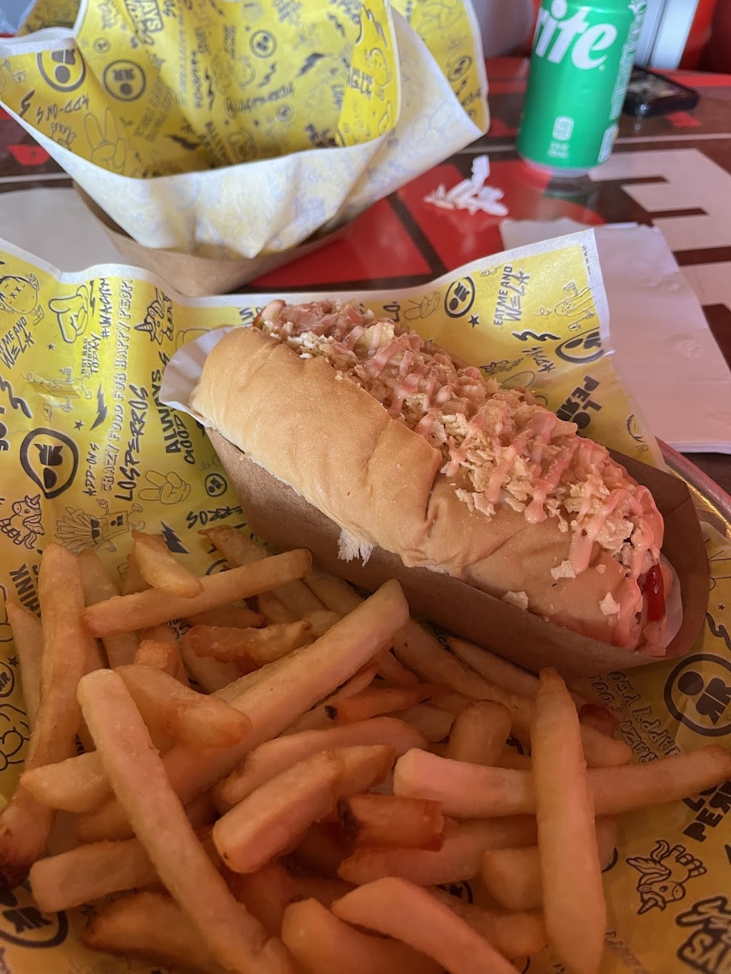 Los Perros | 6828 NW 169th St, Hialeah, FL 33015, USA | Phone: (305) 823-6900